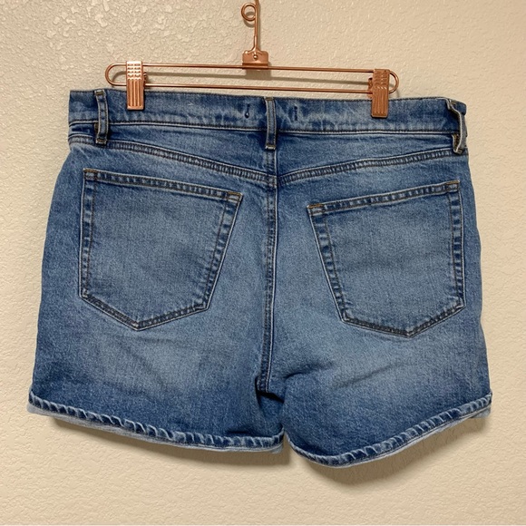 Ann Taylor Loft Blue Cutoff Denim Raw Hem Jeans Shorts Size 6 - Picture 5 of 9